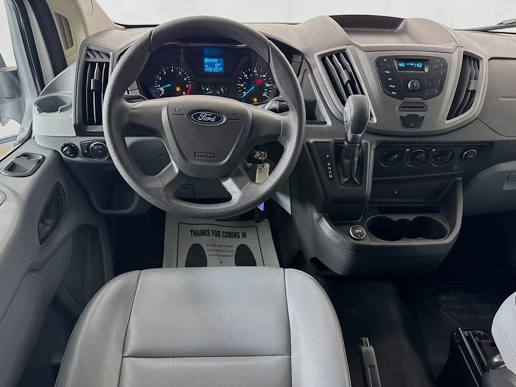 Used 2018 White Ford XL image 25