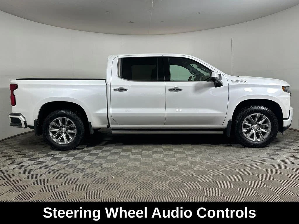 Used 2019 Iridescent Pearl Tricoat Chevrolet High Country image 13