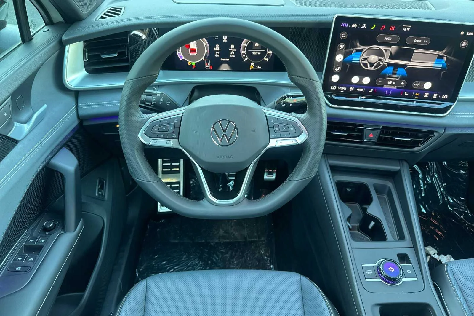 2026 Volkswagen Tiguan SE R-LINE BLACK - Photo 14