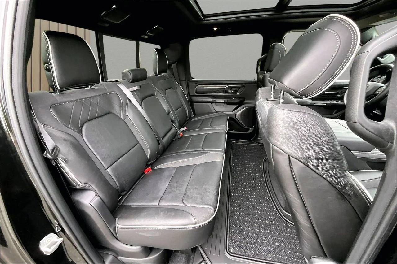 New 2026 Diamond Black Crystal Pearl-Coat Exterior Paint RAM Limited image 20