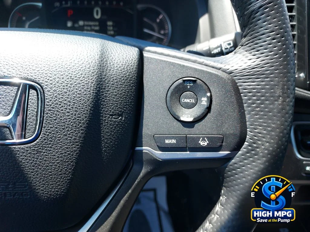 Used 2025 White Honda EX-L image 12