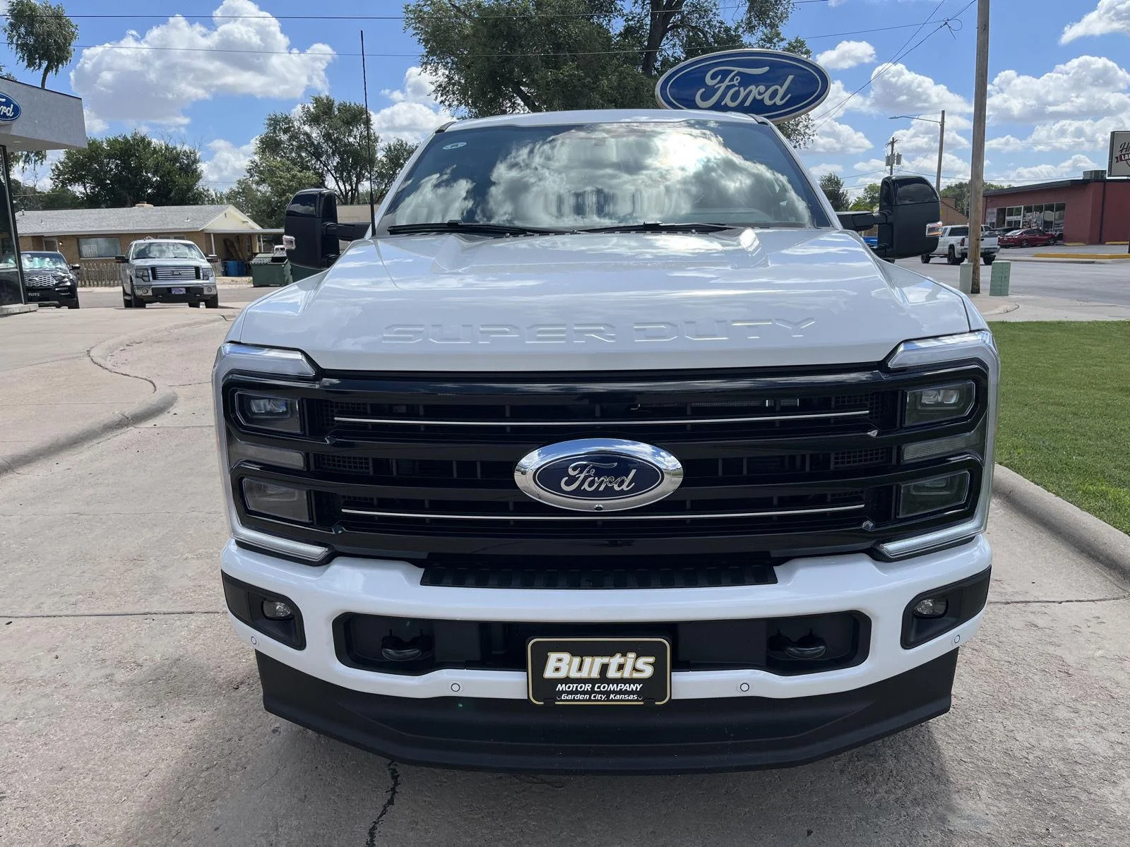 New 2026 Star White Metallic Tri-Coat Ford F-350® Platinum® image 3