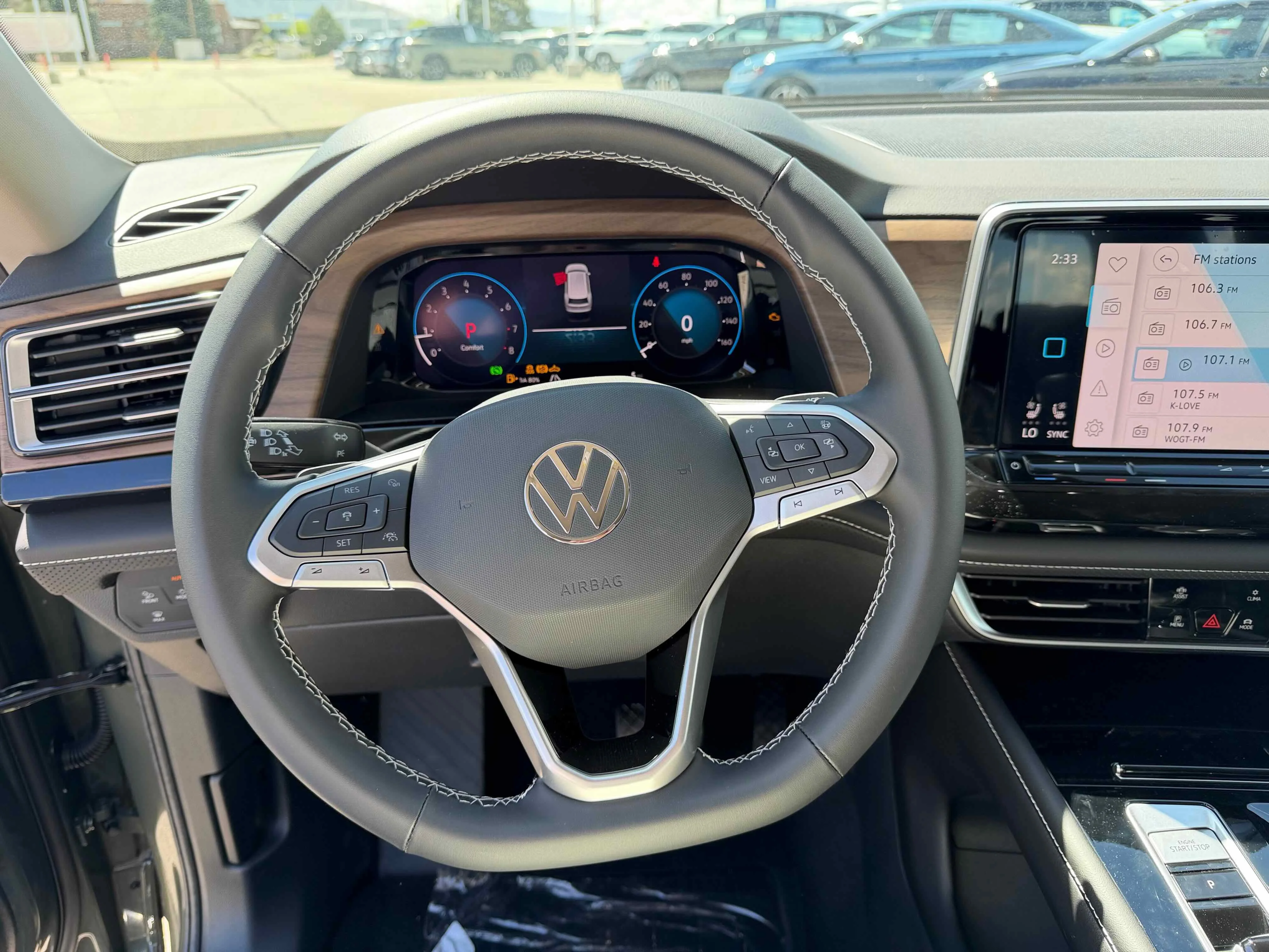 New 2026 Green Volkswagen 2.0T SE w/Technology image 16