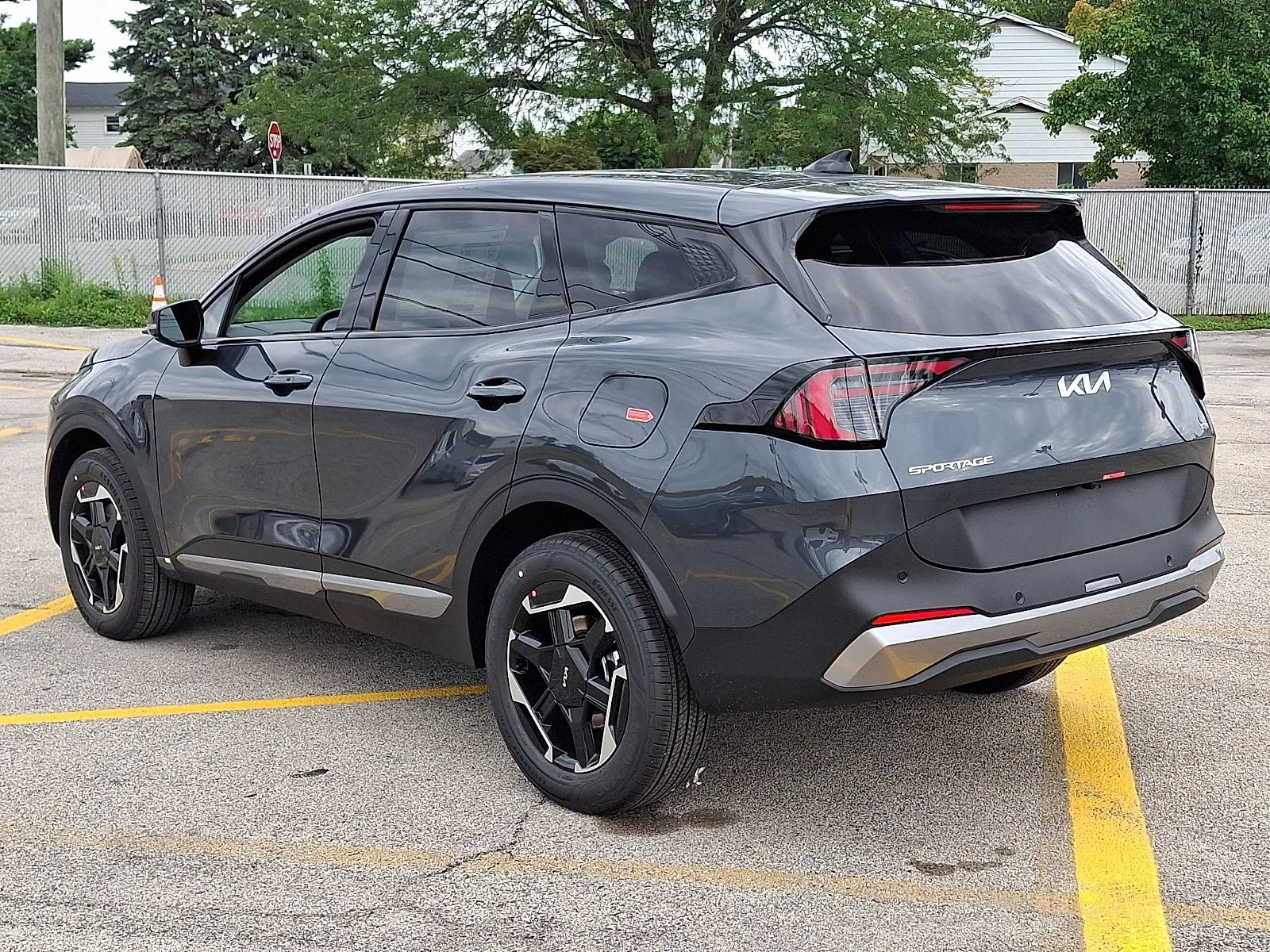 New 2027 Gray Kia S image 4