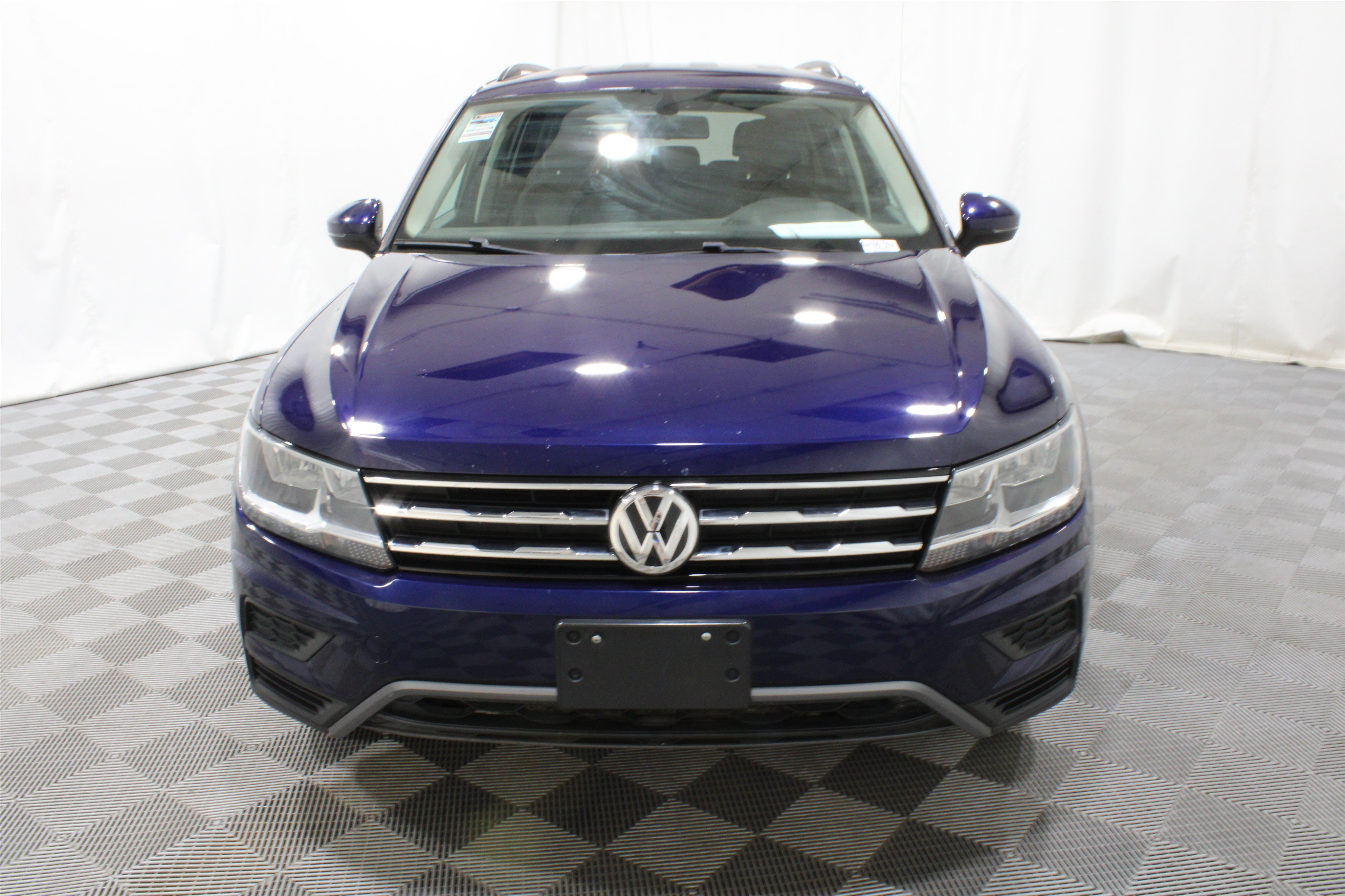 Used 2021 Atlantic Blue Metallic Volkswagen SE image 35