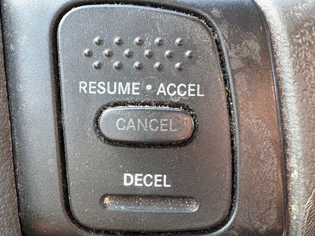 Used 2006 Gray Dodge Laramie image 14