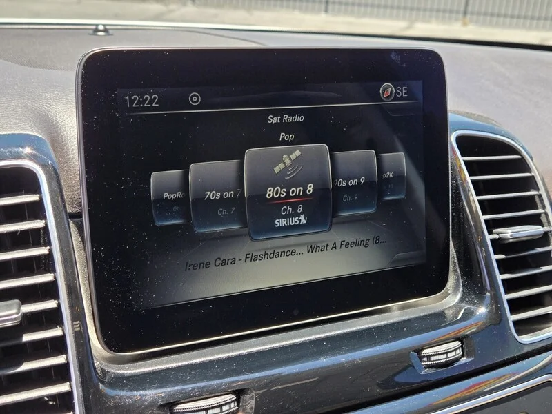 Used 2017 White Mercedes-Benz GLE 350 image 19