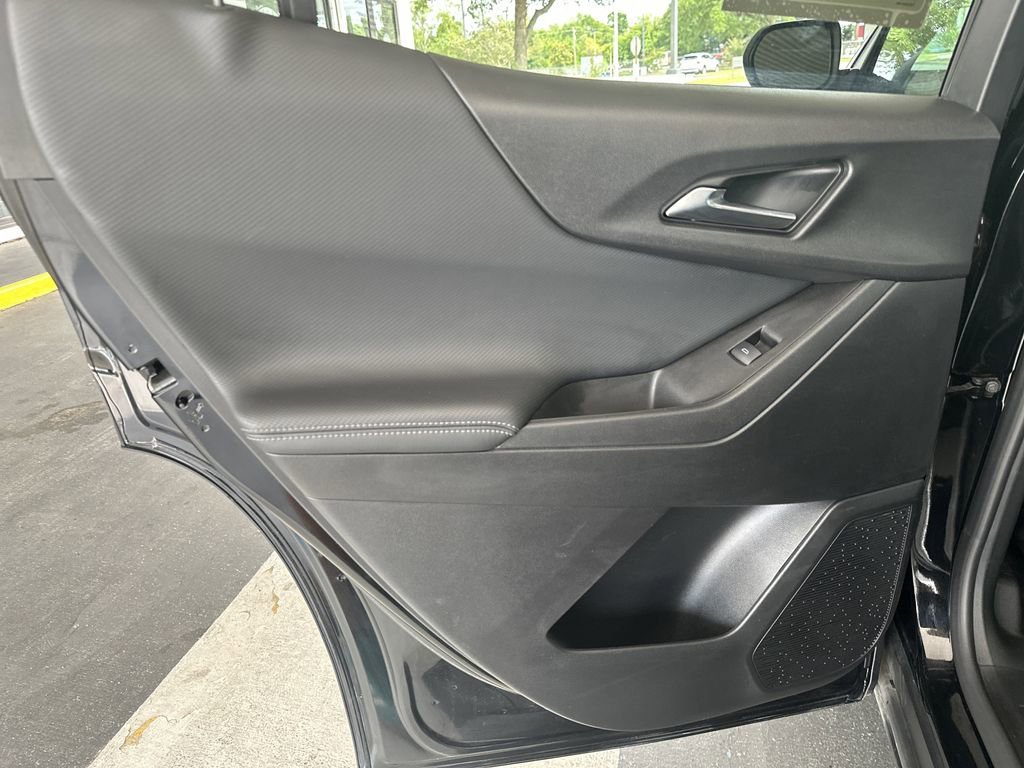 Used 2025 Mosaic Black Metallic Chevrolet LT image 26