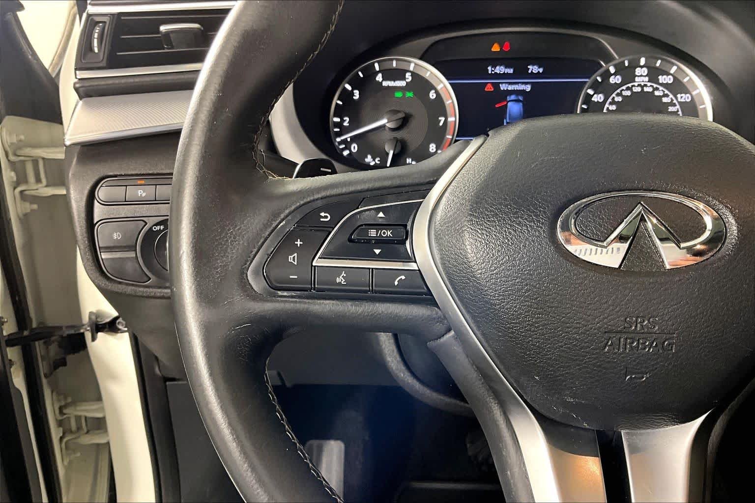 Used 2020 Majestic White INFINITI LUXE image 22
