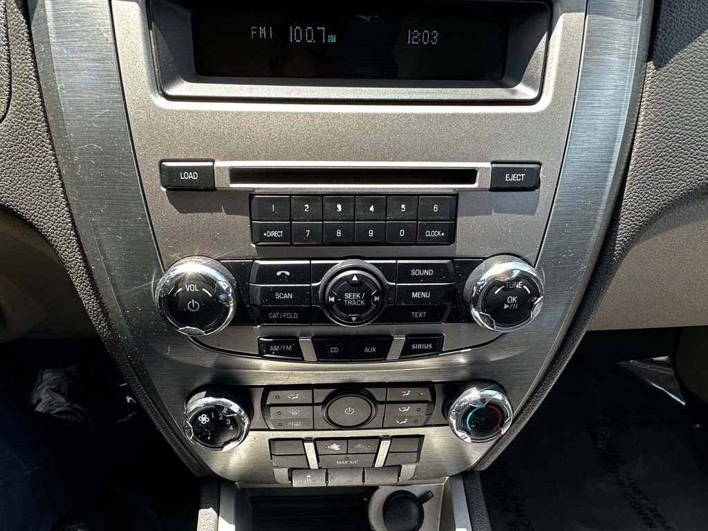 Used 2010 Red Ford SE image 21