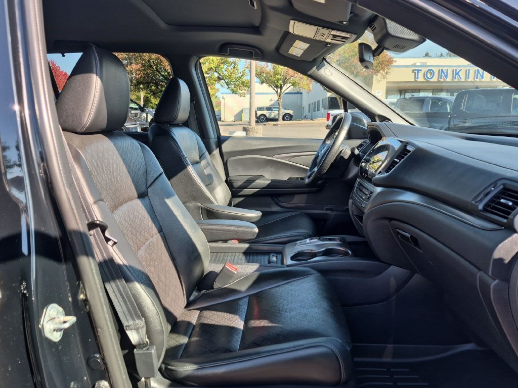 Certified Used 2019 Black Honda EX-L image 26
