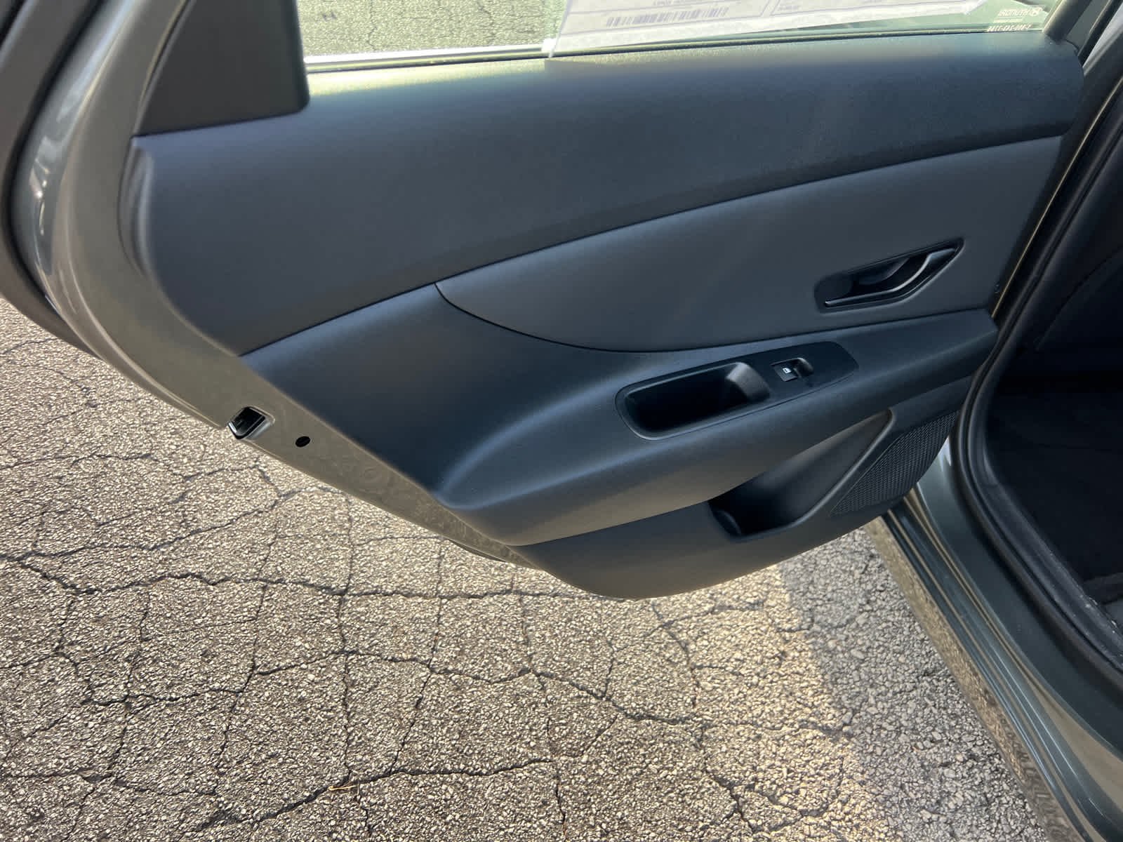 Used 2025 Amazon Gray Hyundai SEL Sport image 12