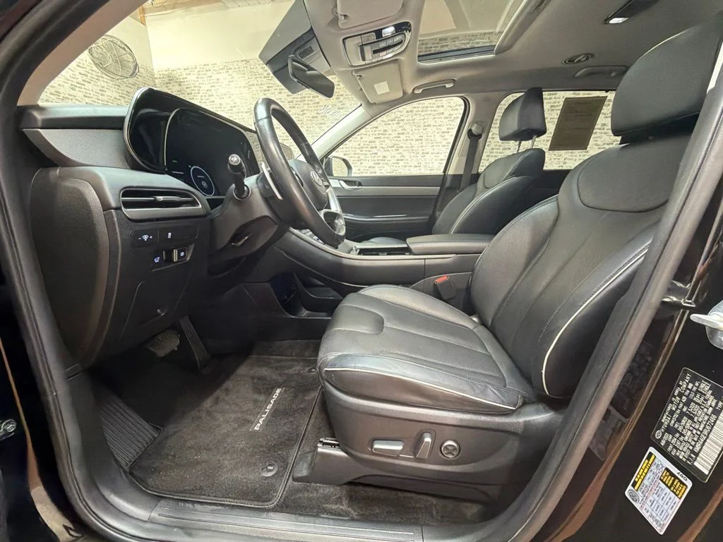 Used 2024 Abyss Black Pearl Hyundai SEL image 24