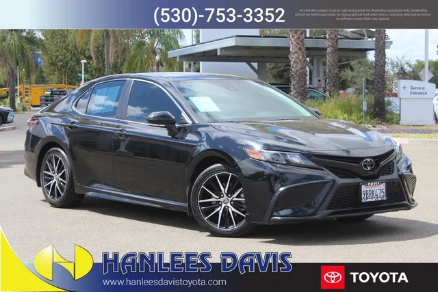 2022 Toyota Camry SE