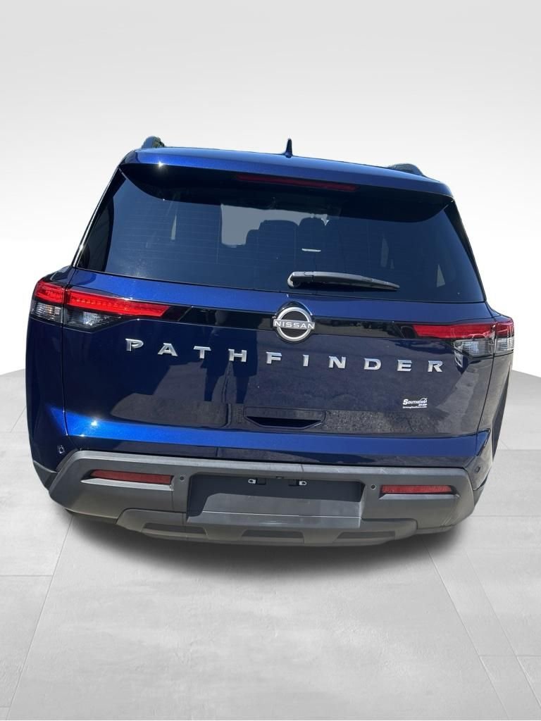 Used 2025 Blue Nissan SV image 4