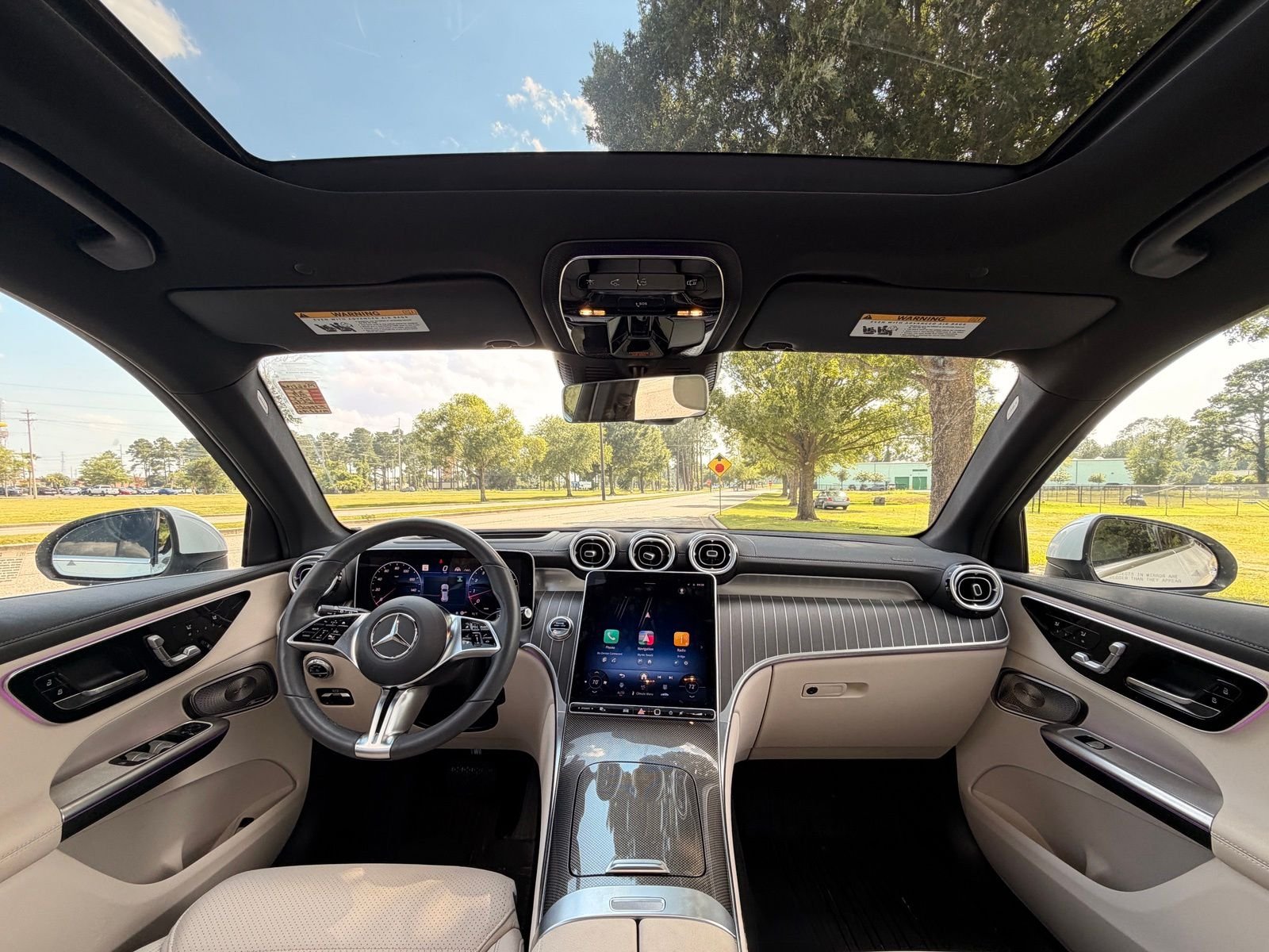 Certified Used 2025 MANUFAKTUR Moonlight White Metallic Mercedes-Benz GLC 300 image 2