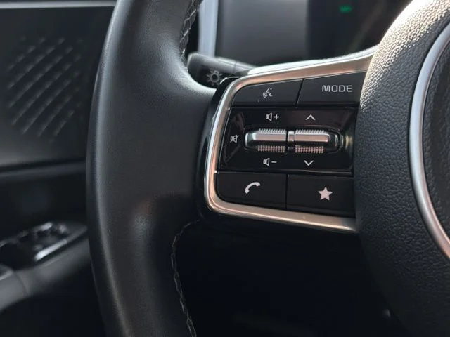 Used 2025 Steel Gray Kia EX image 43