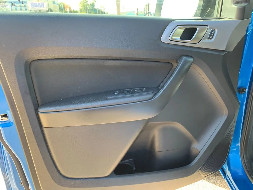 Used 2021 Blue Ford XLT image 12