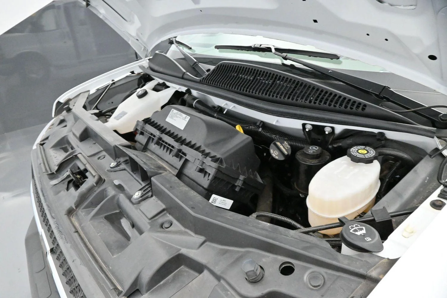 Used 2024 Summit White Chevrolet WT image 30