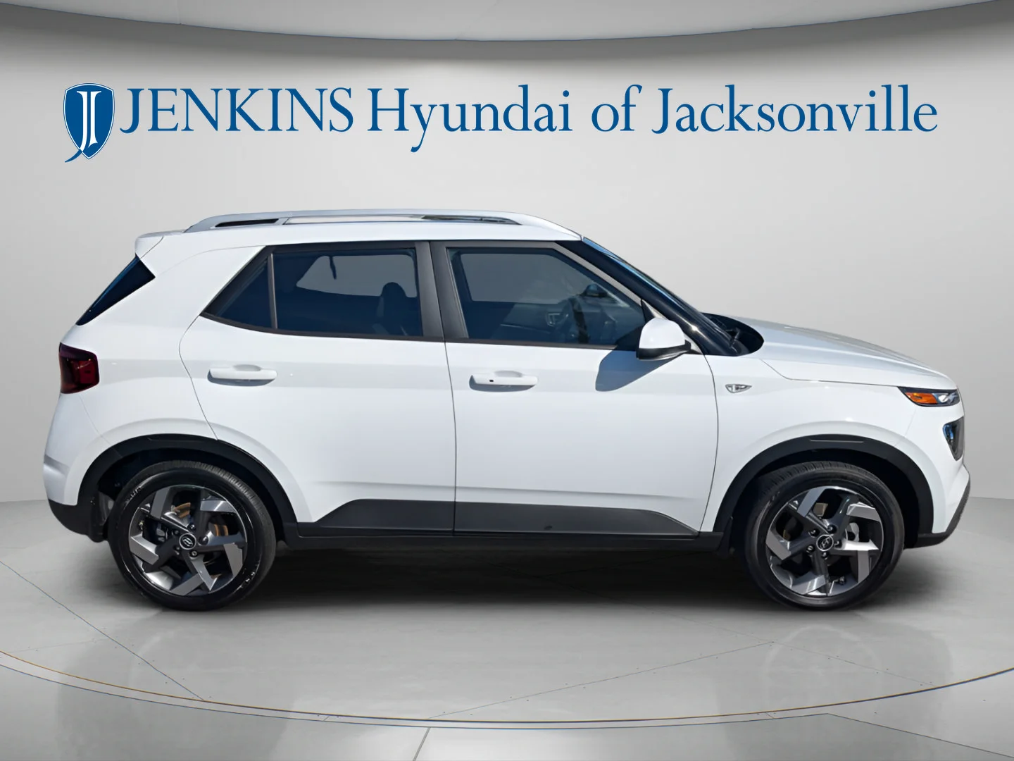 Used 2025 Lunar White Hyundai SEL image 2