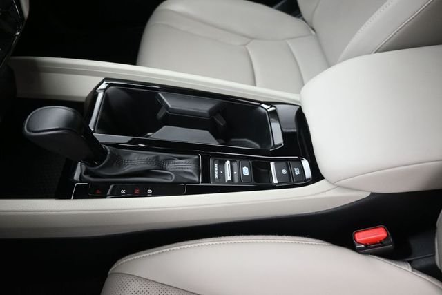 Used 2024 Platinum White Pearl Honda EX-L image 21