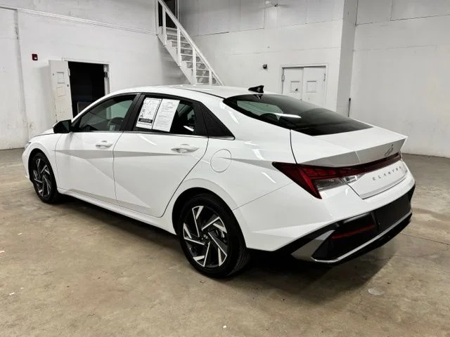 Used 2024 White Hyundai Limited image 5
