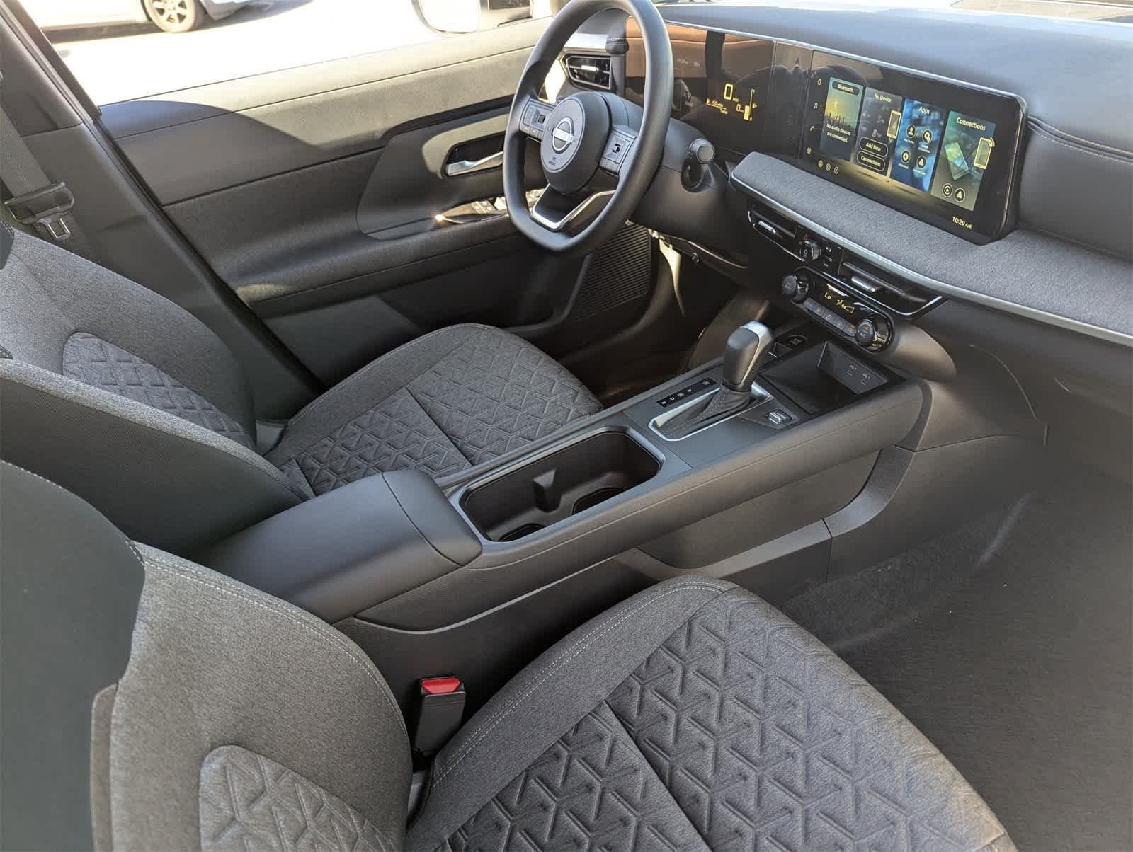 2026 Nissan KICKS SV - Photo 14