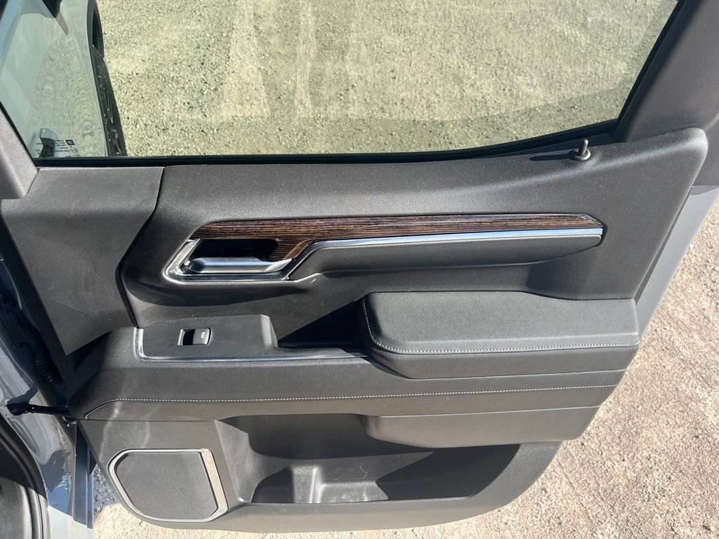 Used 2024 Thunderstorm Gray GMC Elevation image 31