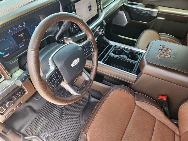 Used 2025 White Ford King Ranch image 13