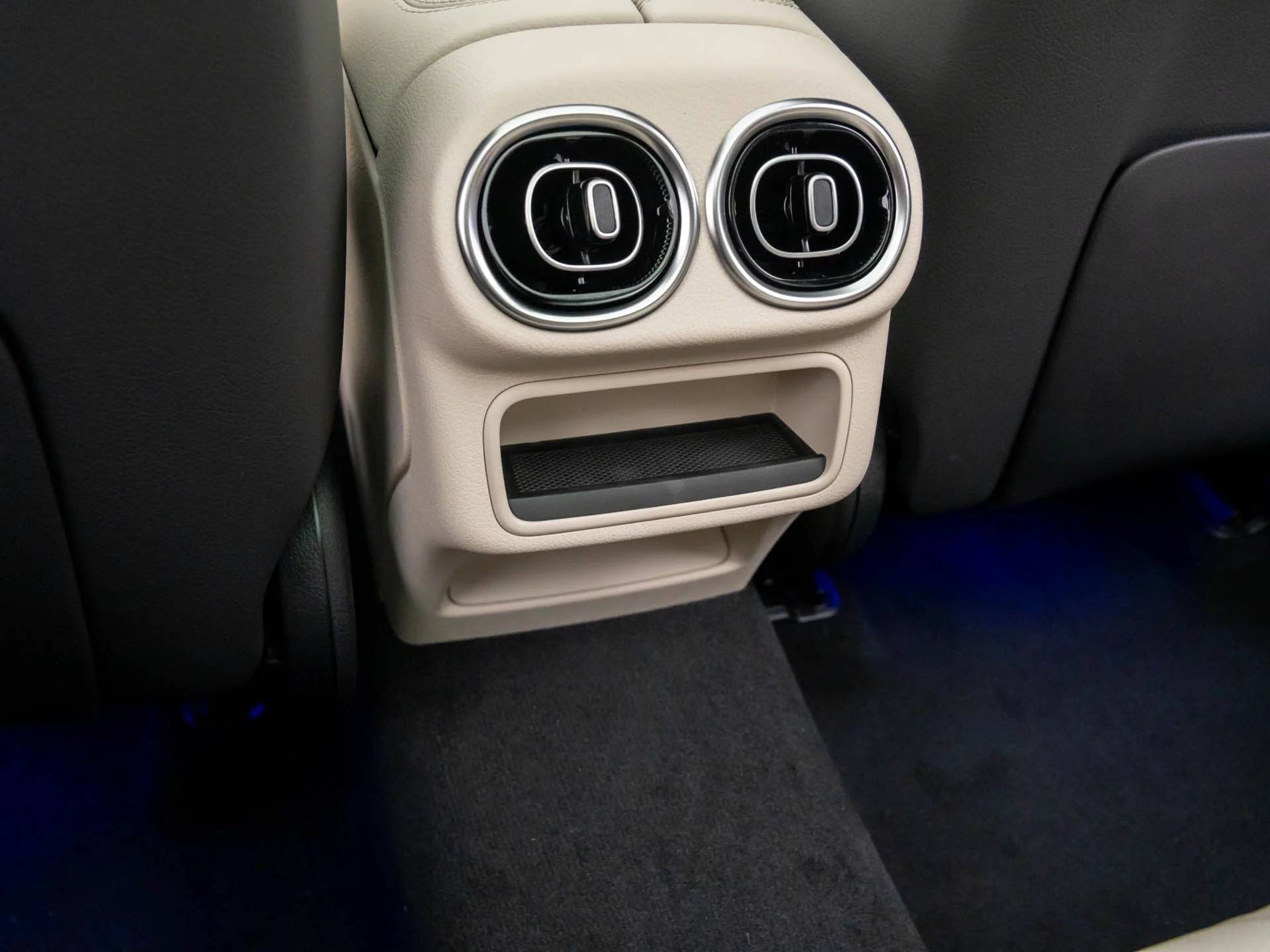 New 2026 Silver Mercedes-Benz GLC 300 image 20