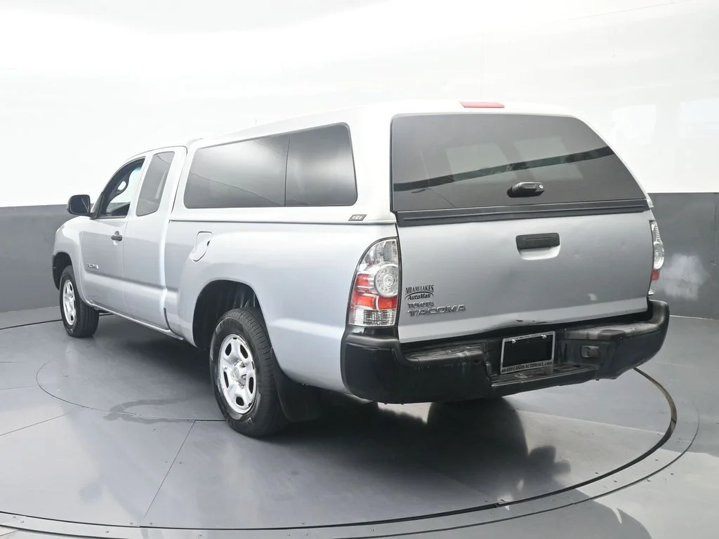 Used 2007 Silver Streak Mica Toyota Base image 9