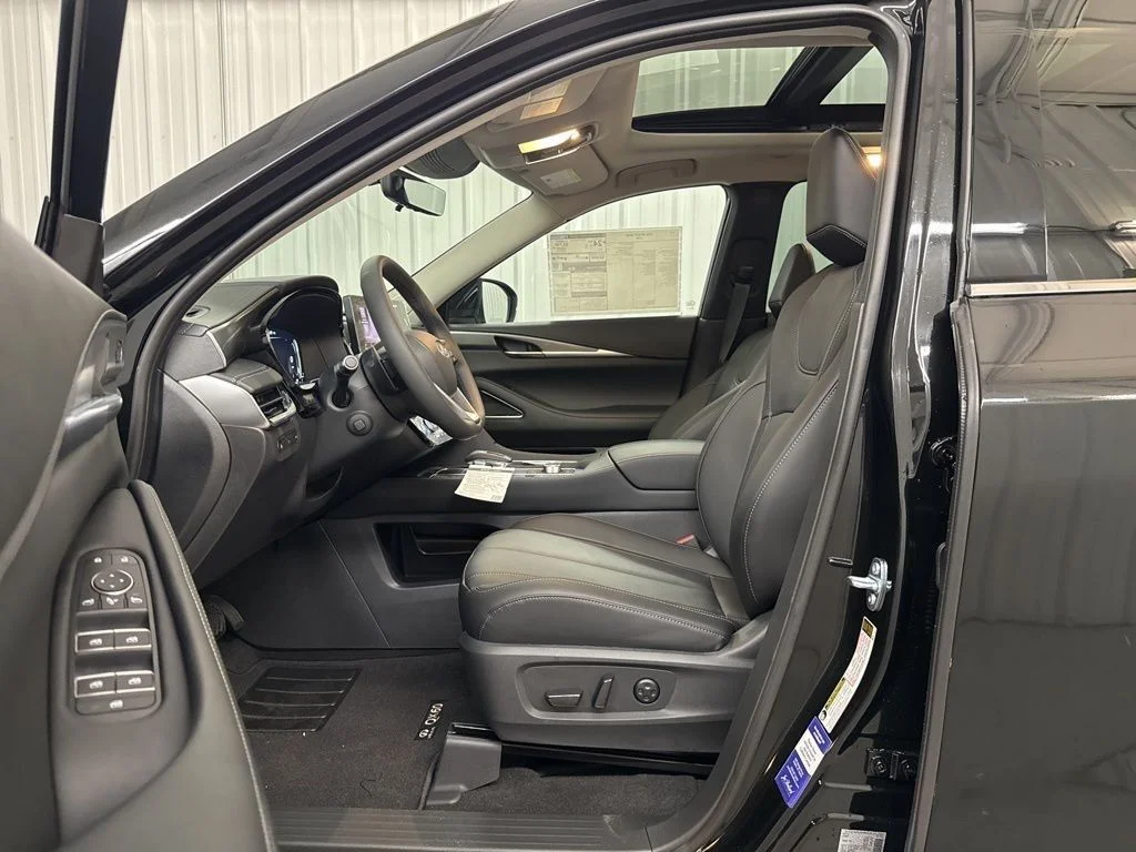 Certified Used 2026 Mineral INFINITI LUXE image 14