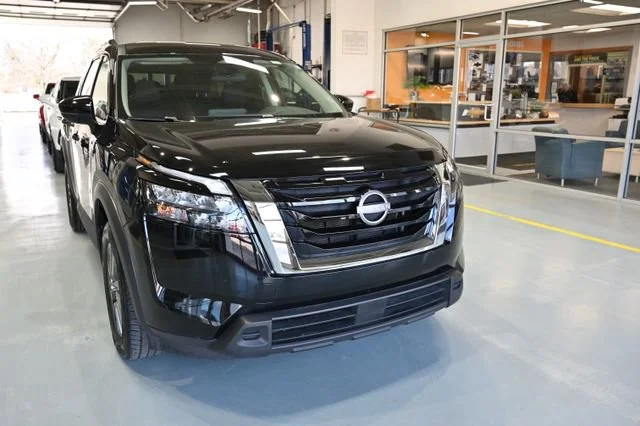 Used 2025 Black Nissan SV image 3
