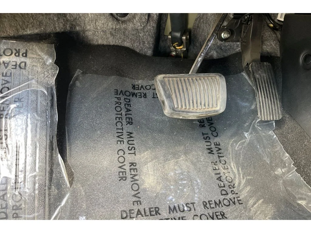Used 2023 Galactic Gray Hyundai Limited image 45