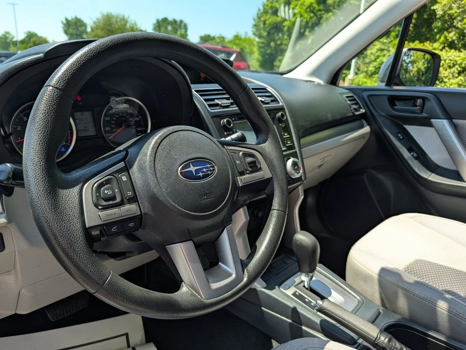 Used 2018 Gray Subaru 2.5i image 21
