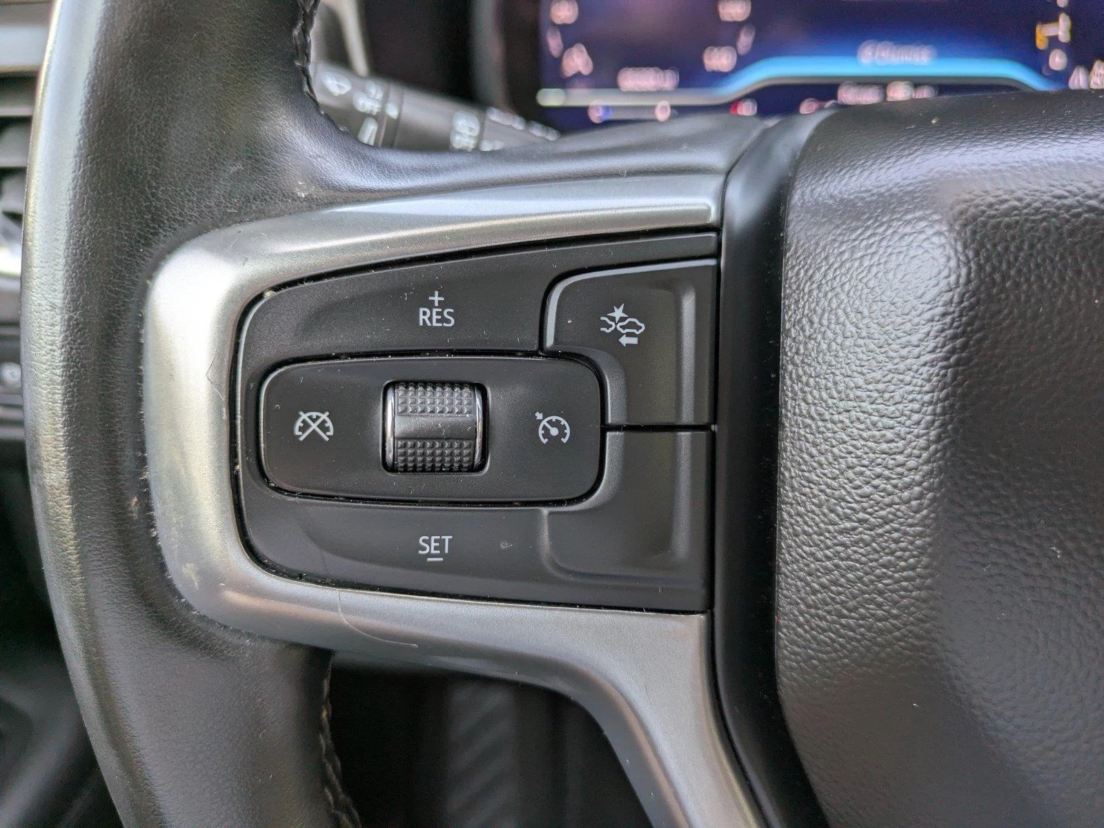 Used 2023 BLACK CHEVROLET LT image 24