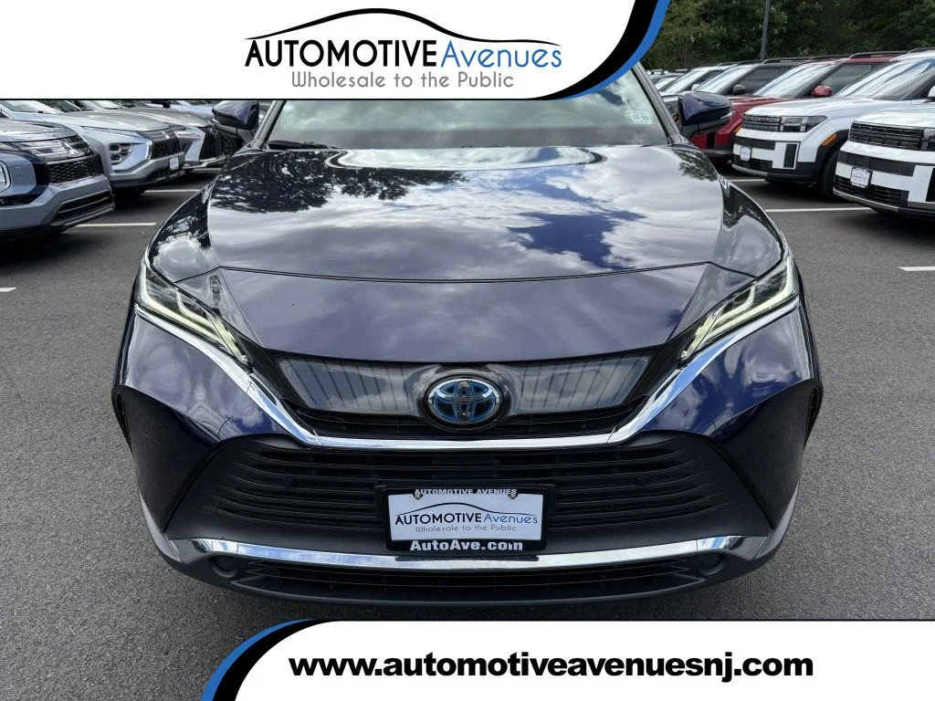 Used 2021 Blueprint Toyota XLE AWD image 1