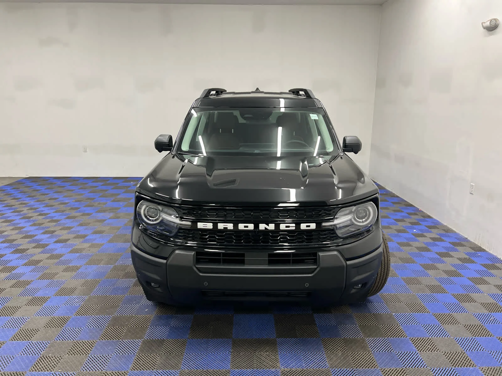 New 2026 Shadow Black Ford Outer Banks image 32