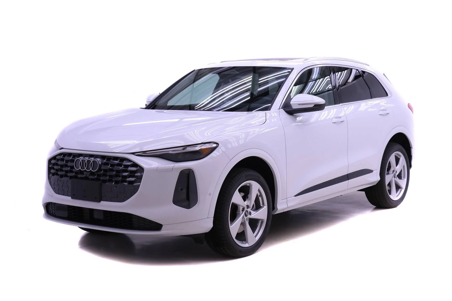 2025 Audi Q5 40 Premium Plus's photo