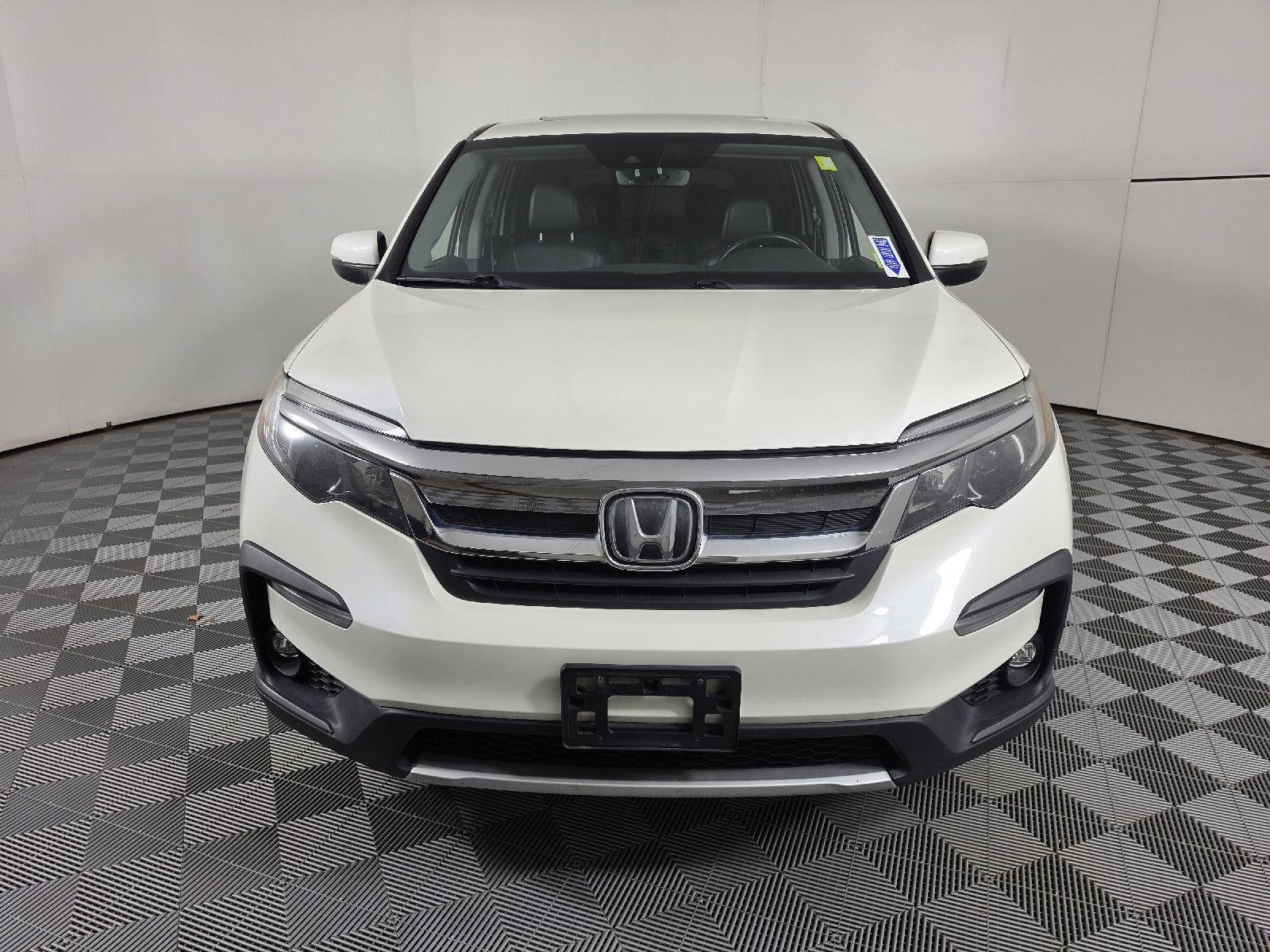 Used 2019 White Diamond Pearl Honda EX-L image 6