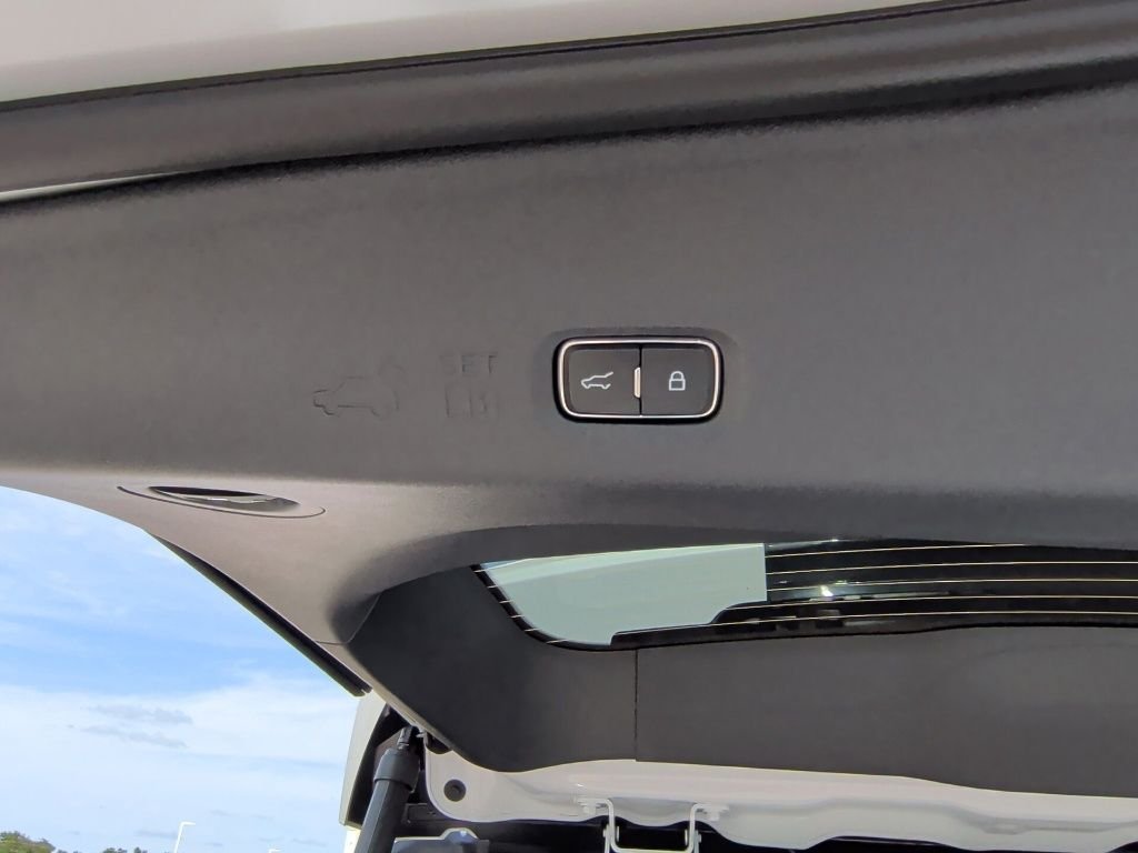 New 2026 Space Silver Metallic Ford Active image 45