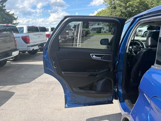 Used 2024 Atlas Blue Metallic Ford SEL image 82