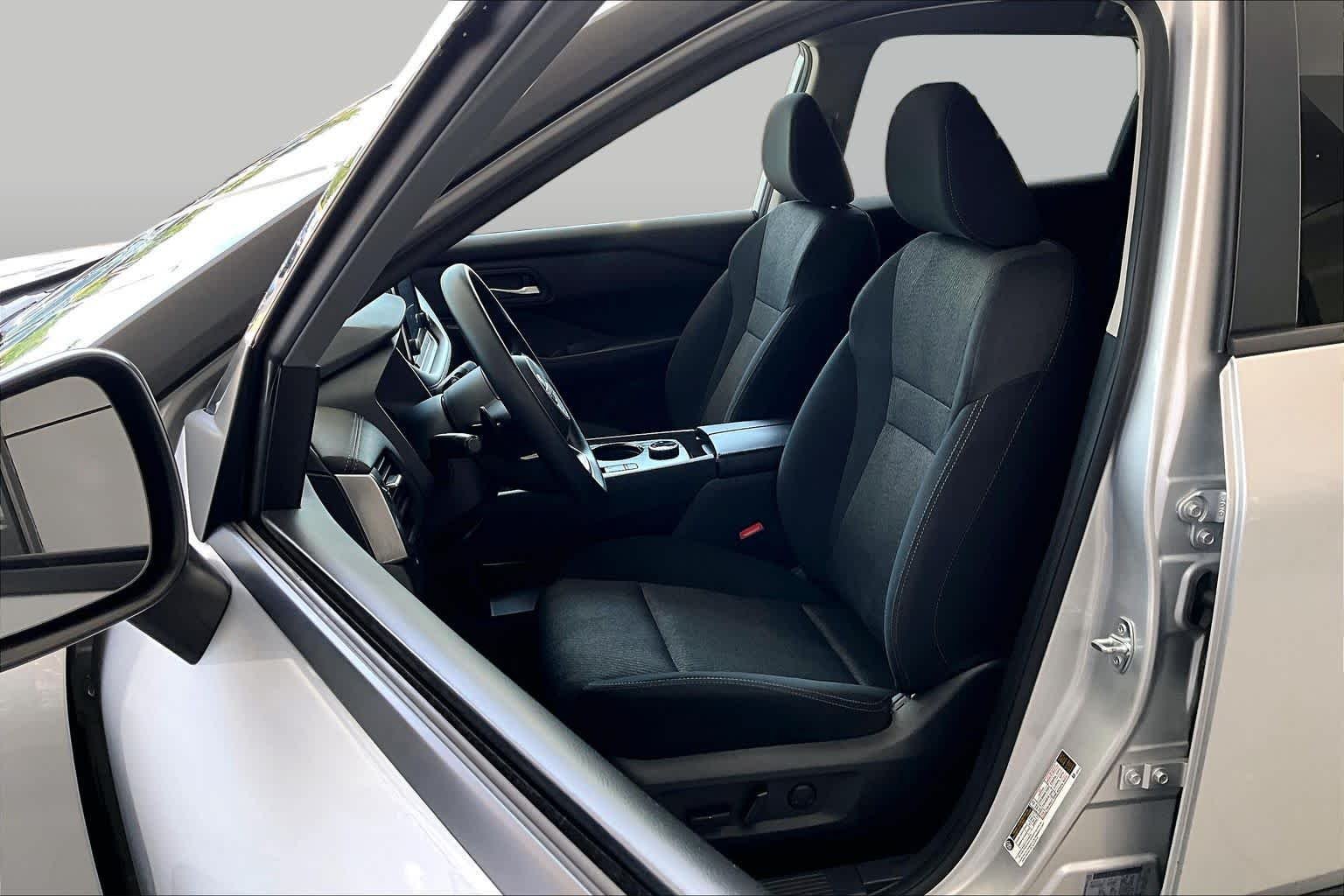 Used 2024 Brilliant Silver Metallic Nissan SV image 8