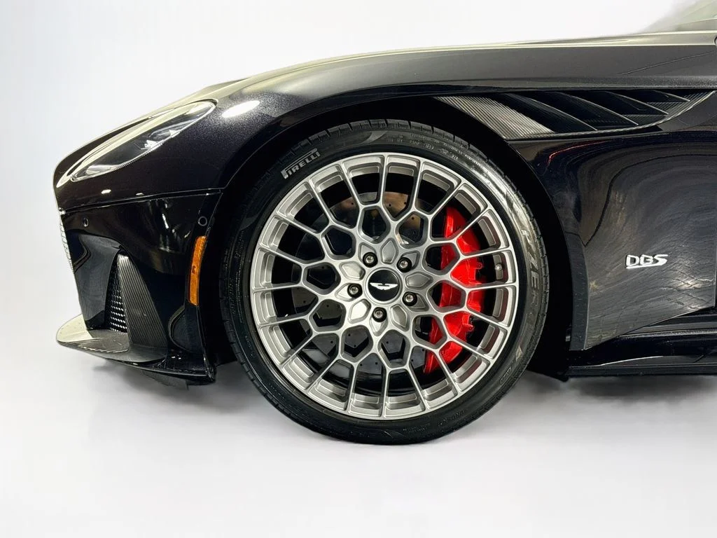 Used 2023 Onyx Black Aston Martin 770 Ultimate image 27