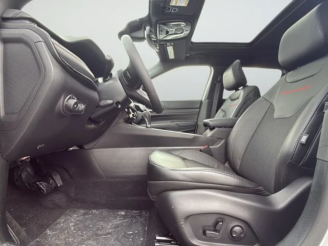 New 2026 White Jeep Trailhawk image 12