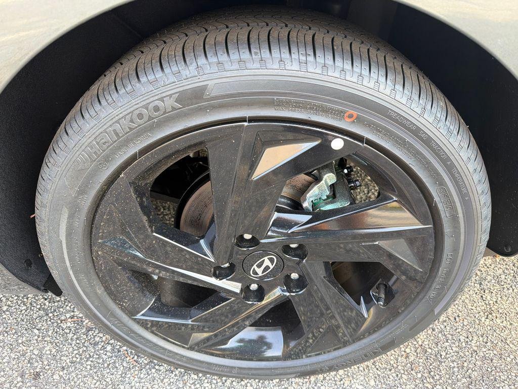 New 2026 Gray Hyundai SEL Sport Premium image 19