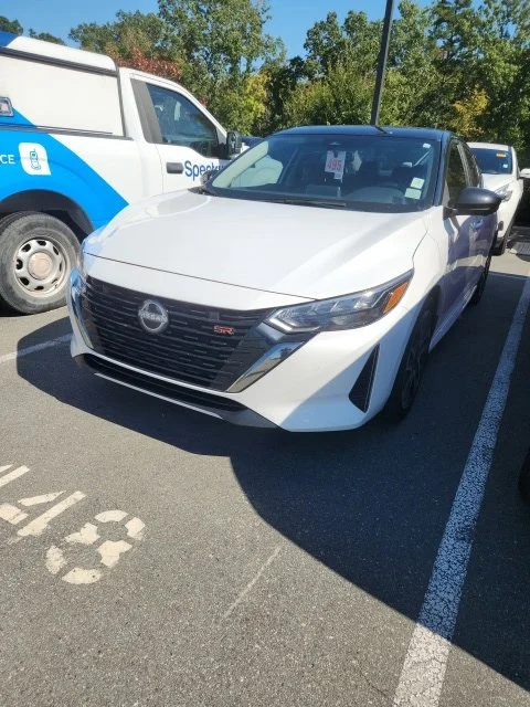 Used 2024 White Nissan SR image 8