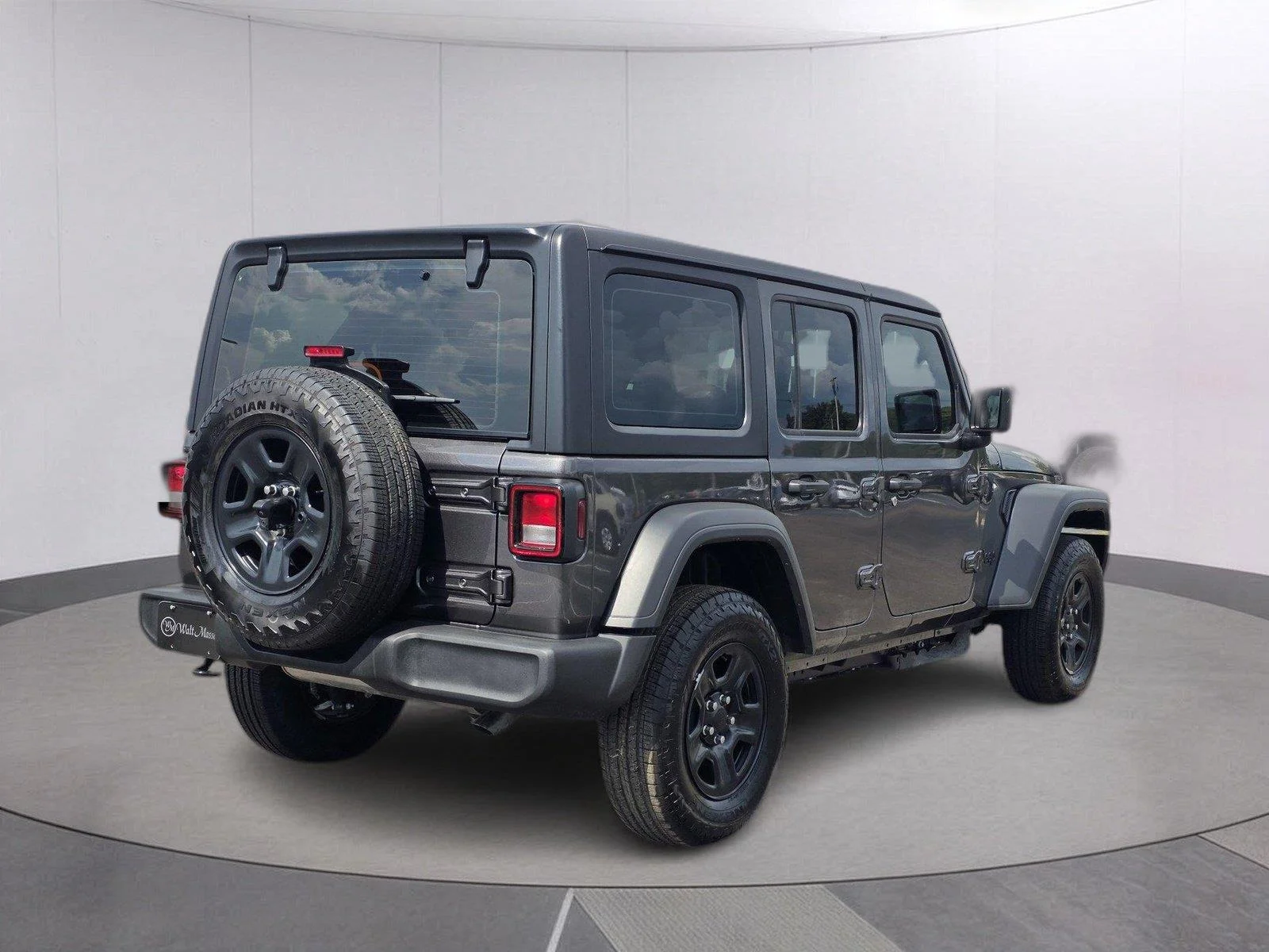Used 2026 Granite Crystal Metallic Clearcoat Jeep Sport image 5