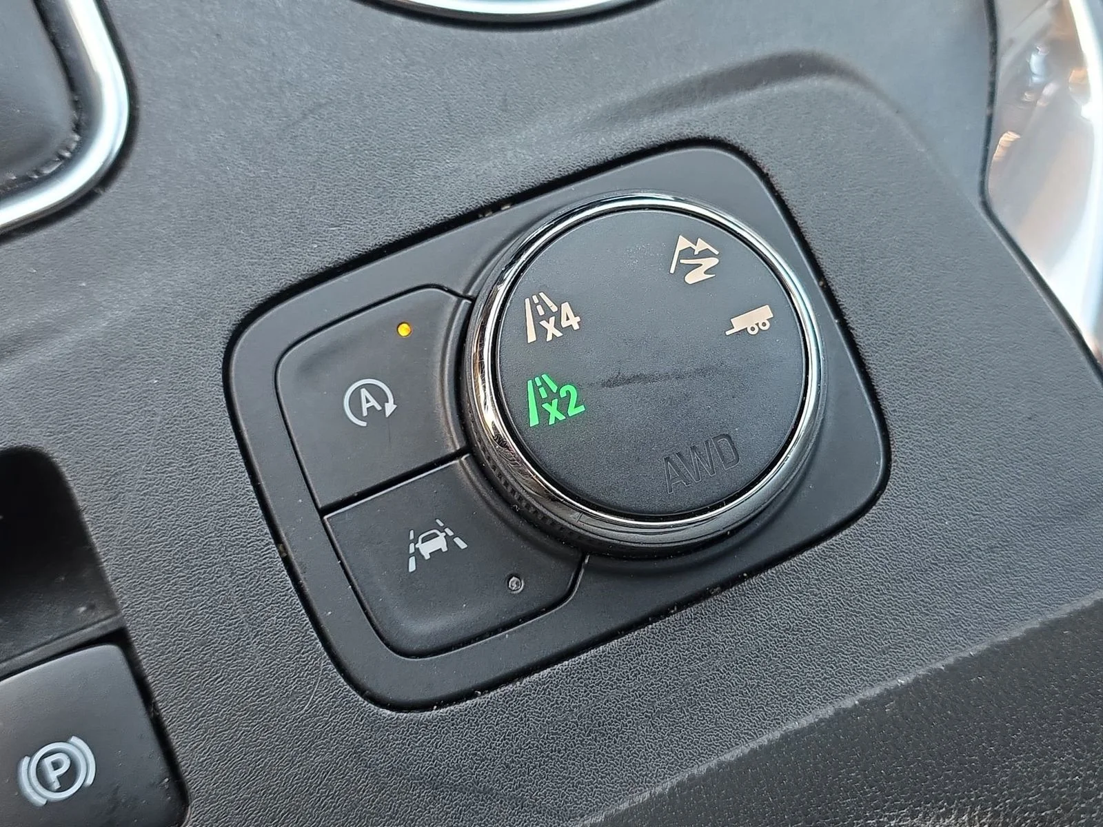 Used 2022 Beige Chevrolet Premier image 8