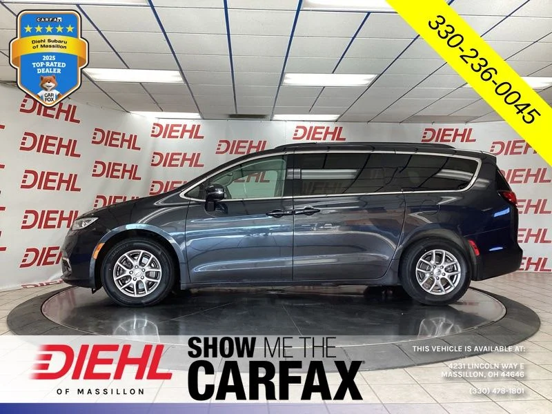 Used 2021 Gray Chrysler Touring image 4